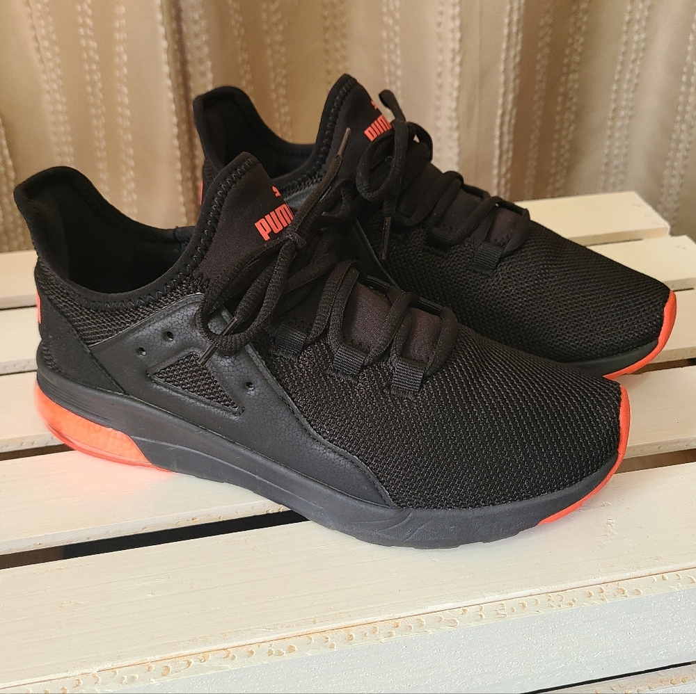 PUMA Women's Electron Black and Pink Knit Mesh Athletic Running Shoes Sneakers